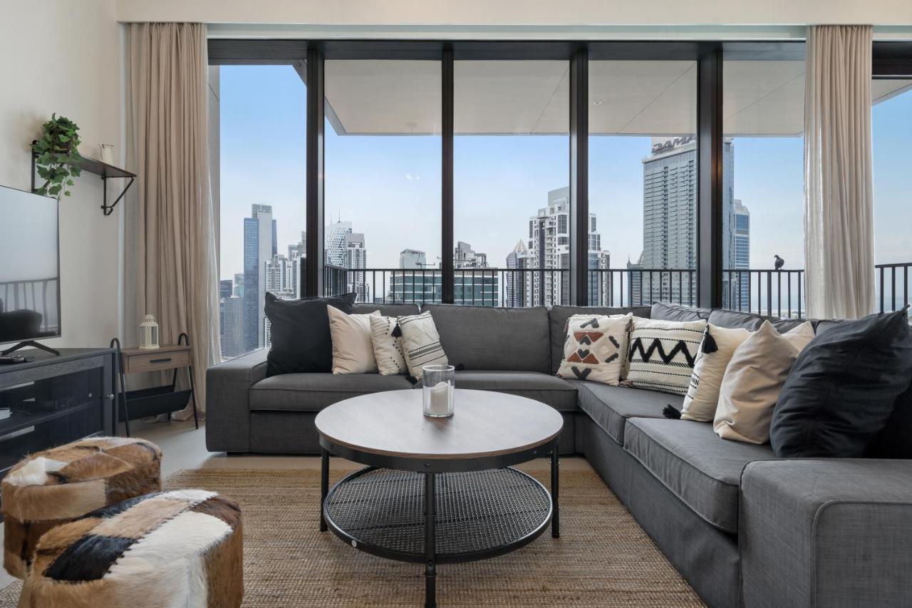 Breathtaking City Views From Dt Apt With Terrace Dubai Exterior foto