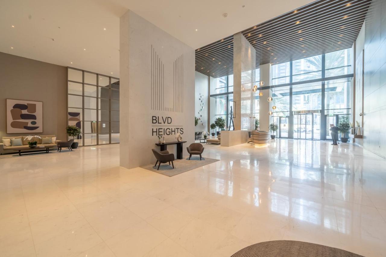 Breathtaking City Views From Dt Apt With Terrace Dubai Exterior foto