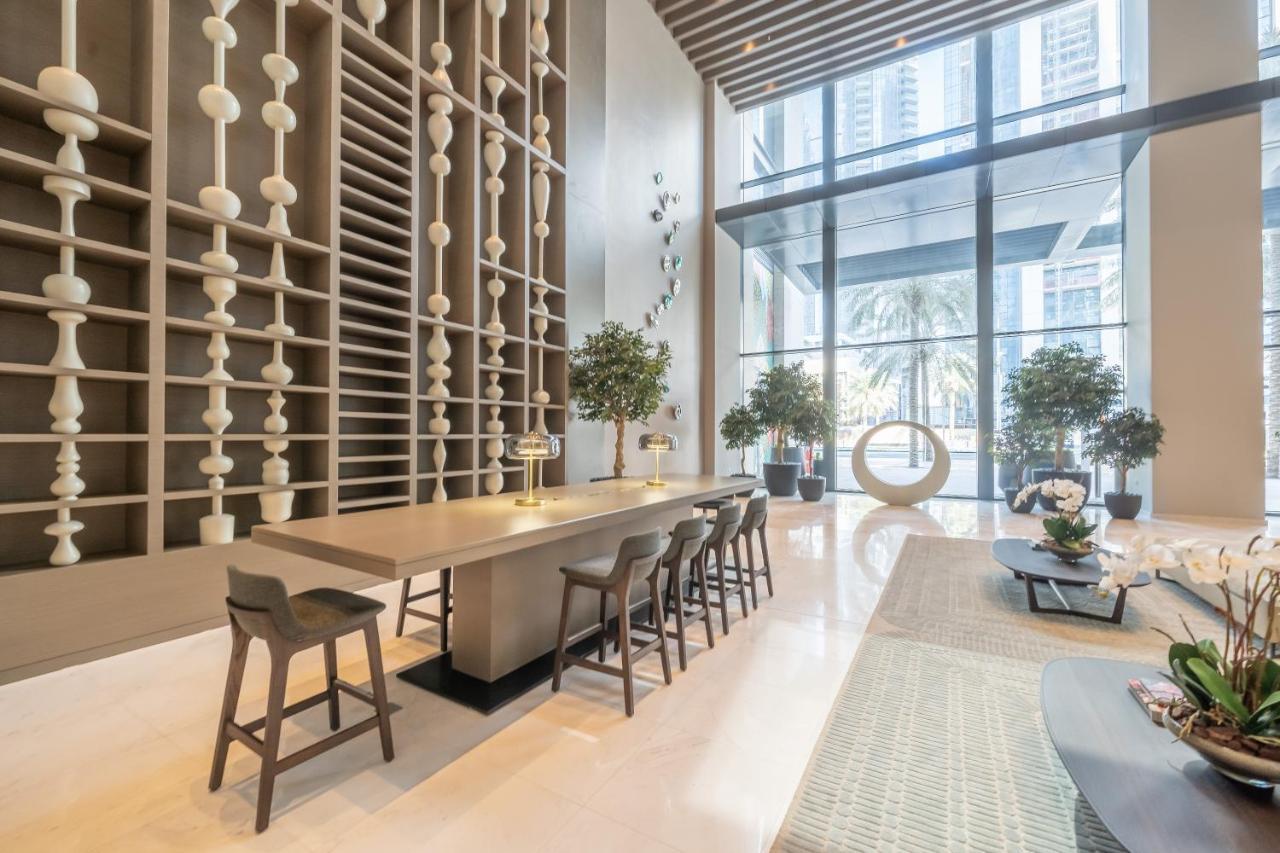 Breathtaking City Views From Dt Apt With Terrace Dubai Exterior foto